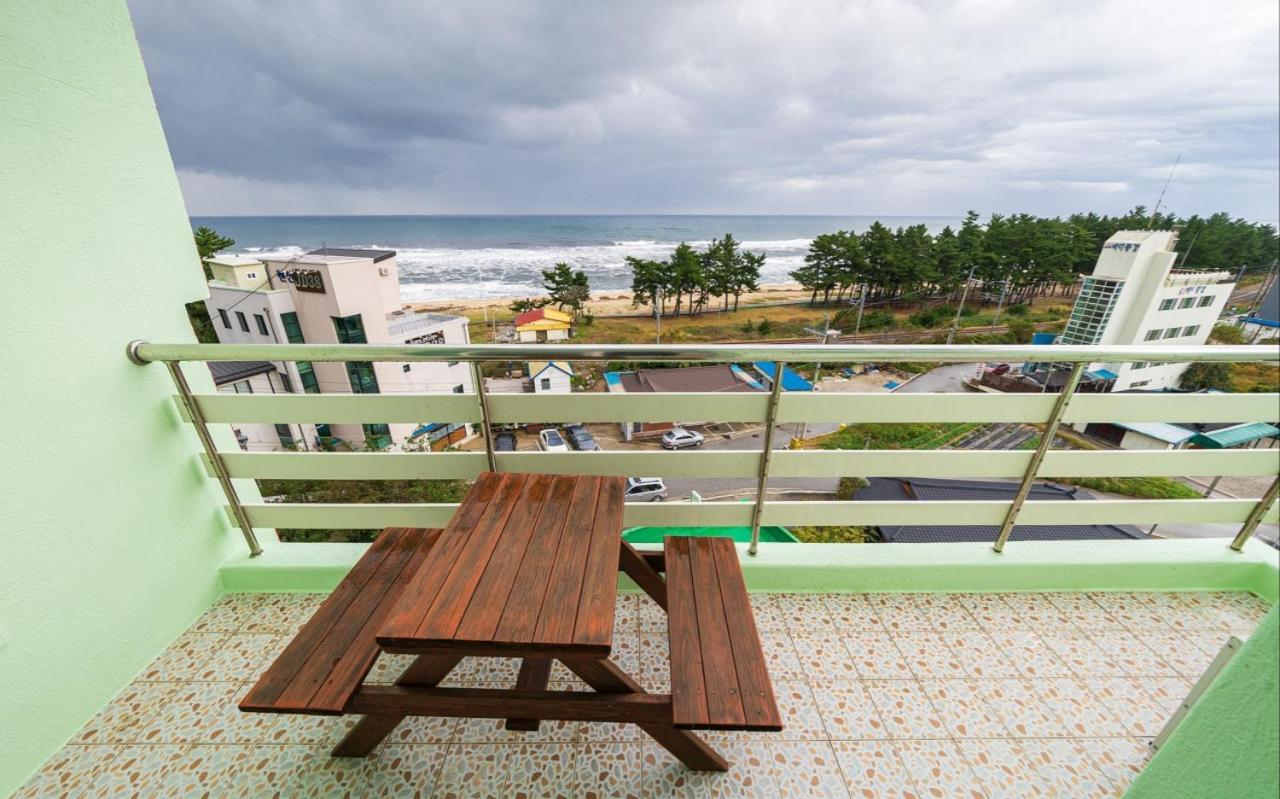 Dawoo Resortel Gangneung Esterno foto