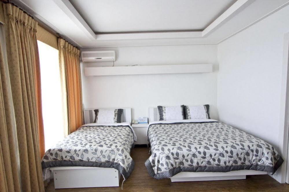 Dawoo Resortel Gangneung Esterno foto